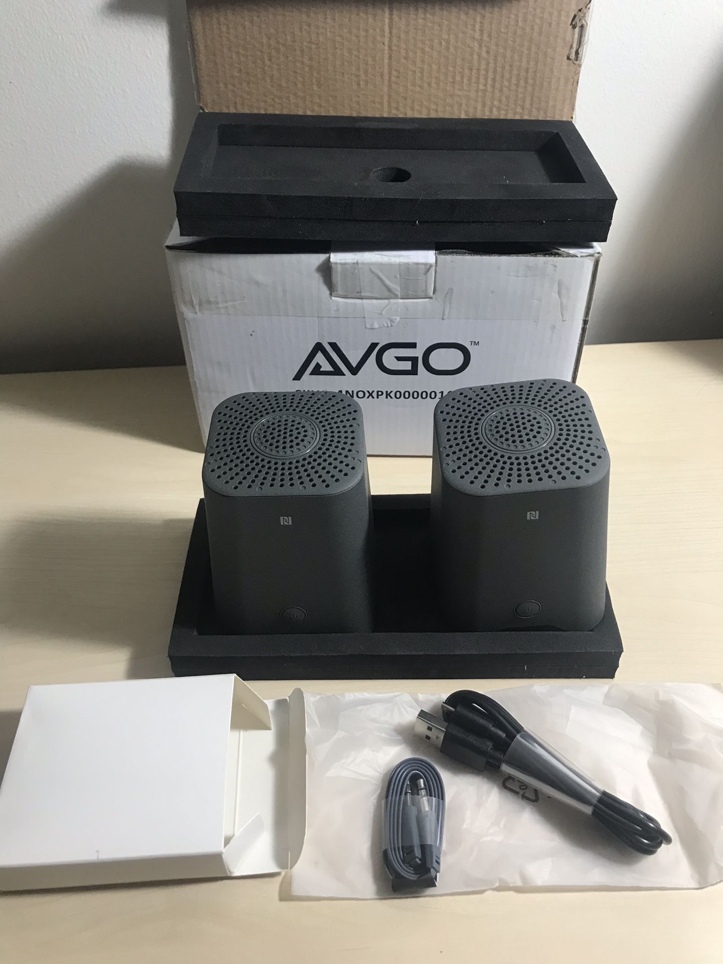 AVGO Eiffel Bluetooth TWS Portable Speakers Pair