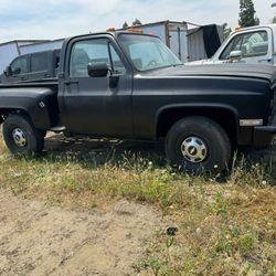 Short Bed Chevy Truck 