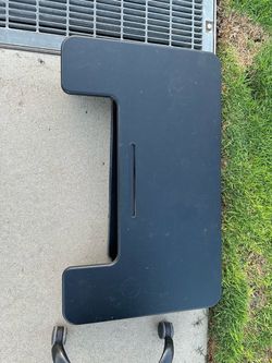 Free adjustable standing desk