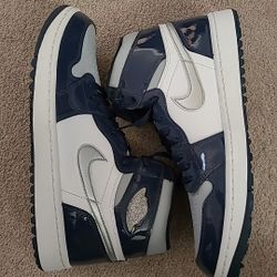 Nike Air Jordan High Golf "Navy/metallic" Size 10.5 Men /12wmns