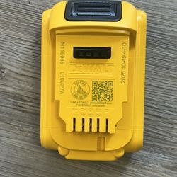 DeWalt 20V MAX Lithium-Ion Battery Pack – DCB203 – 2.0Ah