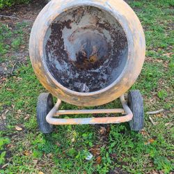 concrete mixer LOW BOY 5 Cu ft