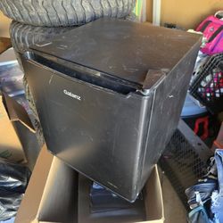 Mini Refrigerator 