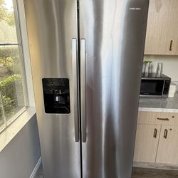 Amana Refrigerator 