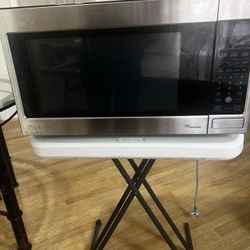 LG Microwave 