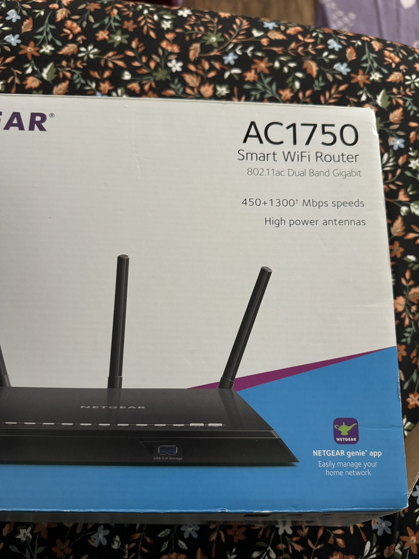 NETGEAR Smart WiFi Router  AC1750 