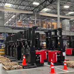 2016 raymond order picker forklift reach truck