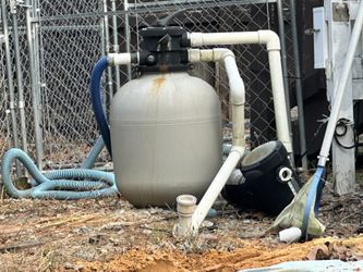 Saltwater Tank And Pump