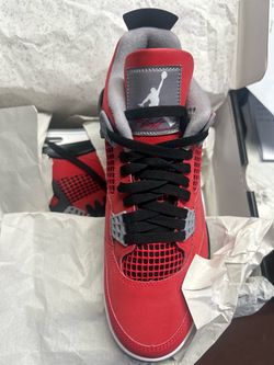 Jordan retro 4s size 10