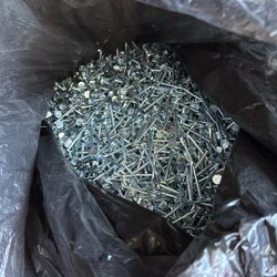 1.5” Roofing Nails (20 lbs bag)