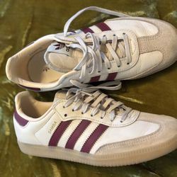 Sambas Size 51/2 Youth 