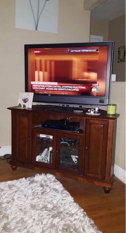 Wooden Corner TV Stand With Storage