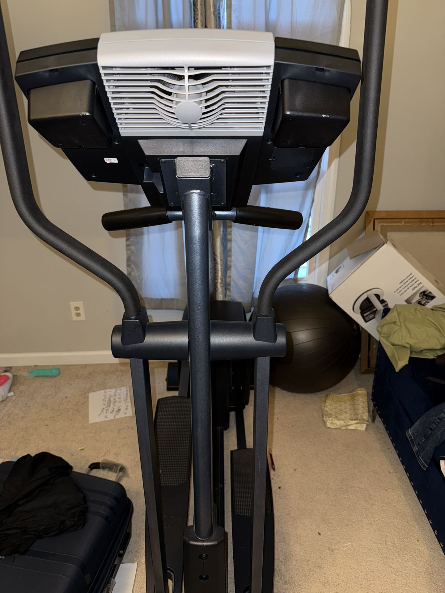 nordictrack cx 925 elliptical (treadmill With A Medicine Ball)