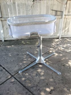 Halo Bassinest Swivel Sleeper 