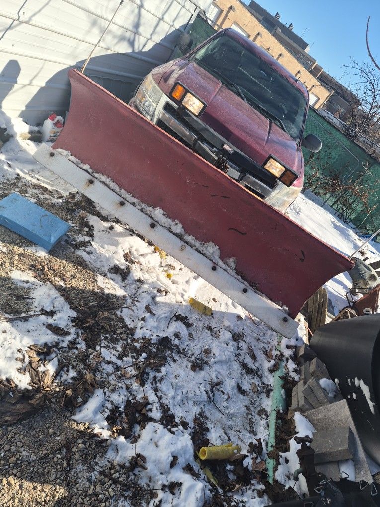 Plastic Blade For Western Plow with hardware.