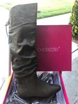 Women’s knee high flat boots