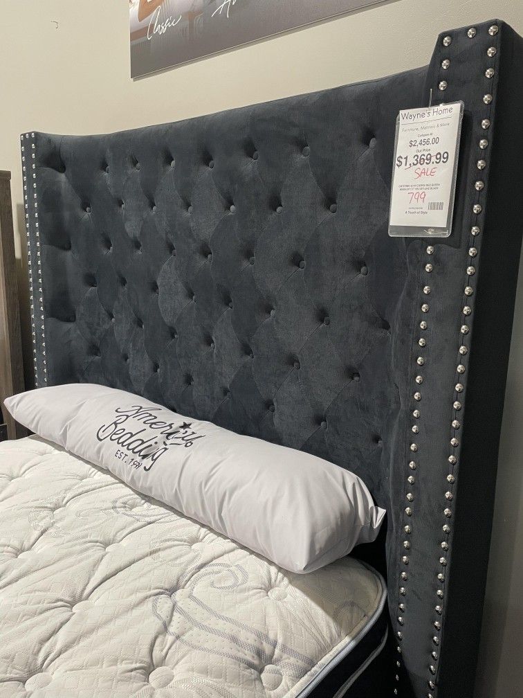 Cierra Like Black Velvet Queen Upholstered Bed / Paula