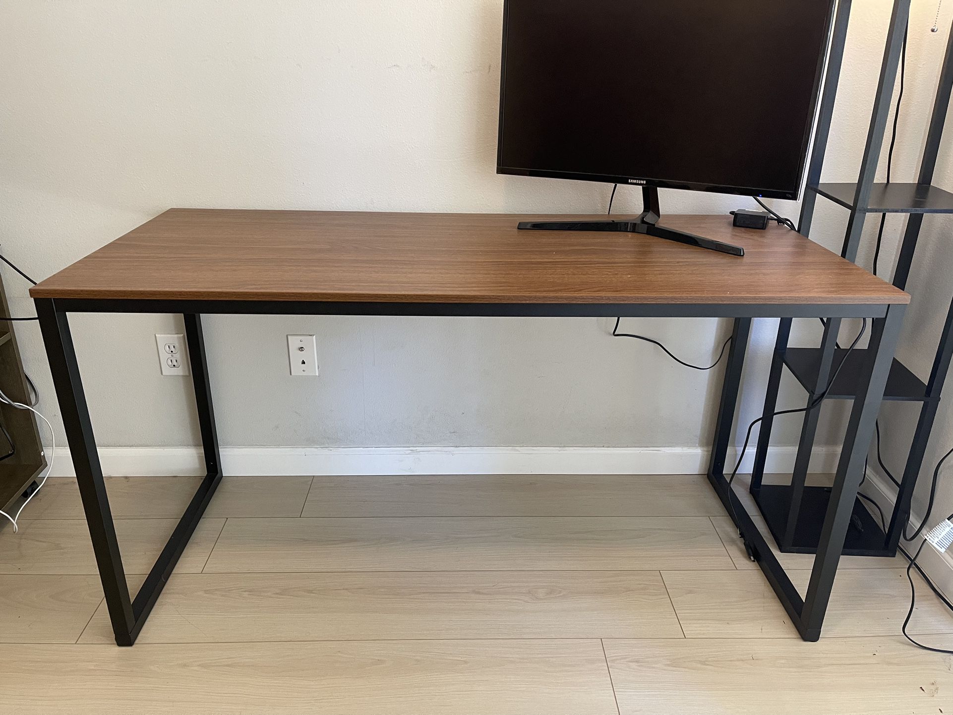 Zinus Computer Table/Office Desk