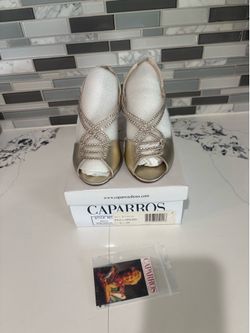 Caparros philomena open toe size 6.5