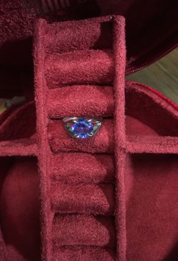 🌹925 silver ring with beautiful blue stone 💎