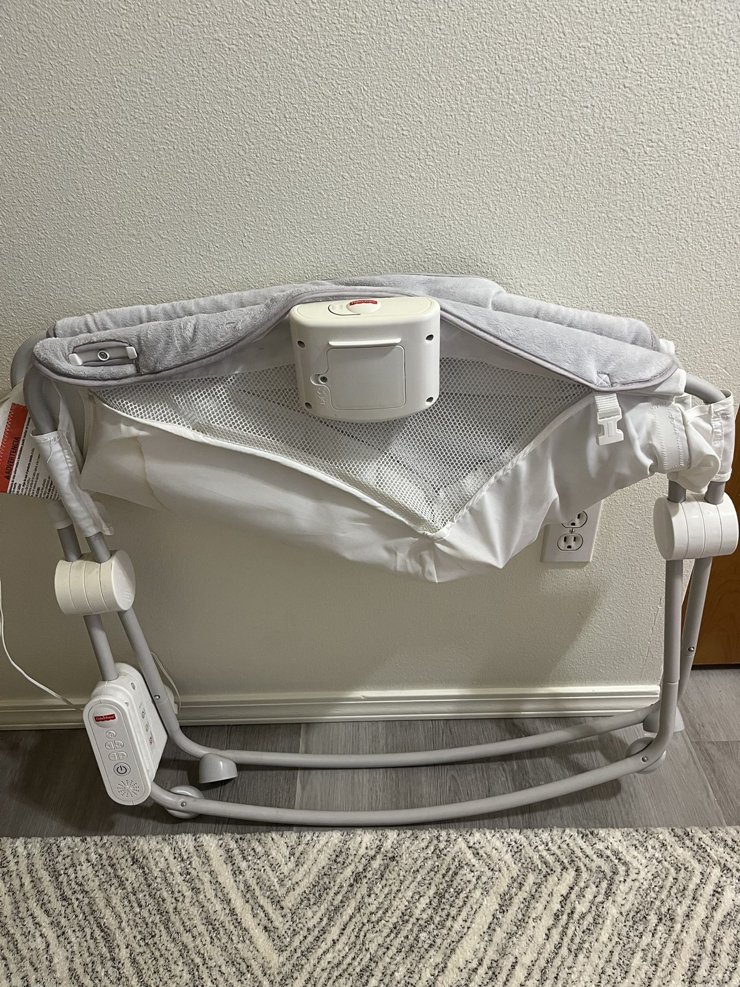 Fisher Price Baby Swing 