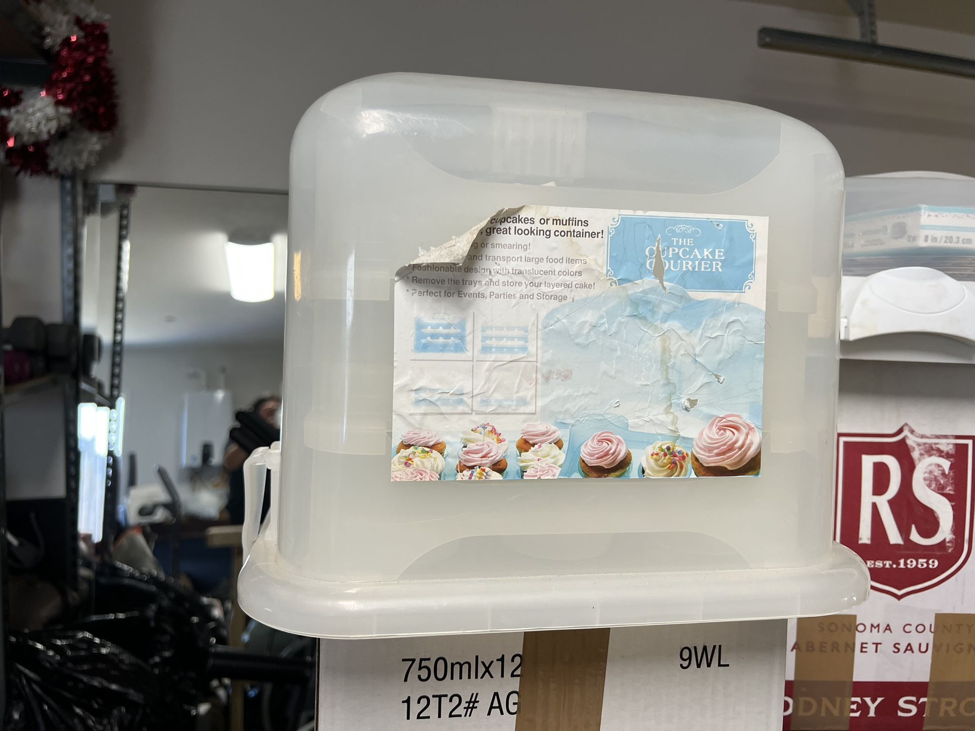 Three Tier Cupcake Courier