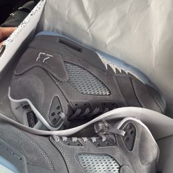 Jordan Retro Wolf Grey 