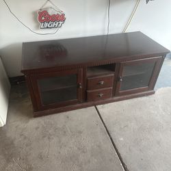Entertainment center