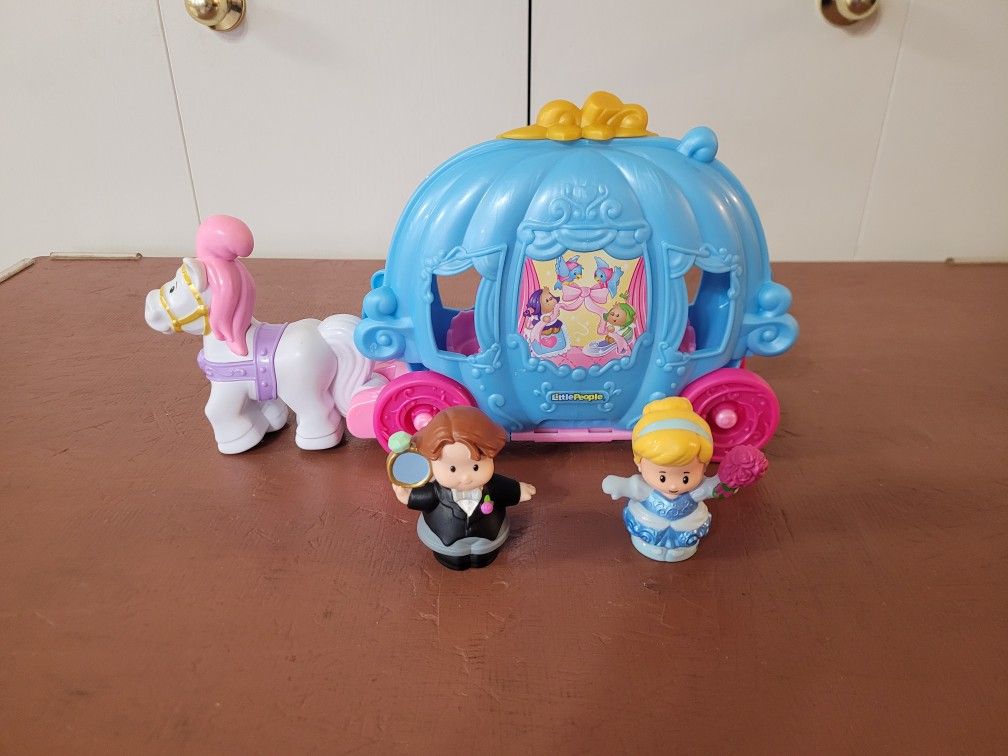 Fisher Price Little People Disney Princess Cinderella's Dancing Carriage & Horse