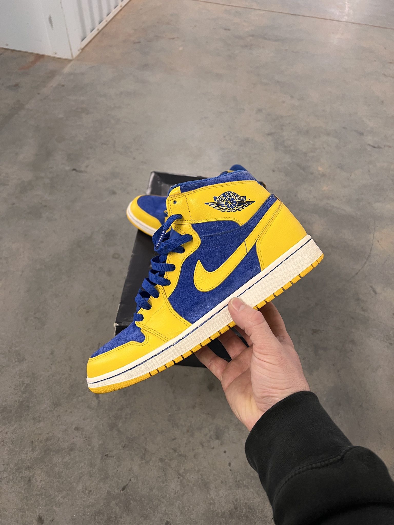 Jordan 1 ‘Laney’ / size 11