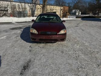 2004 Ford Taurus