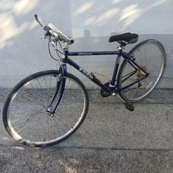 Men's 700c Trek 750 Multitrack Hybrid Bike From The 90's 