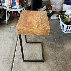 New End table/ Side Table / Nightstand With Draweropening 