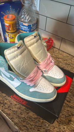 Air Jordan 1 Retro High OG 'Turbo Green'