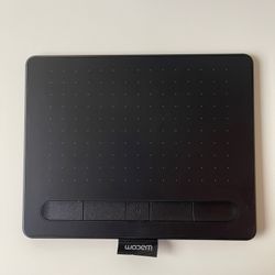 Wacom - Intuos Wireless Graphics Drawing Tablet for Mac, PC, Chromebook & Android (small) with Software Included - Black