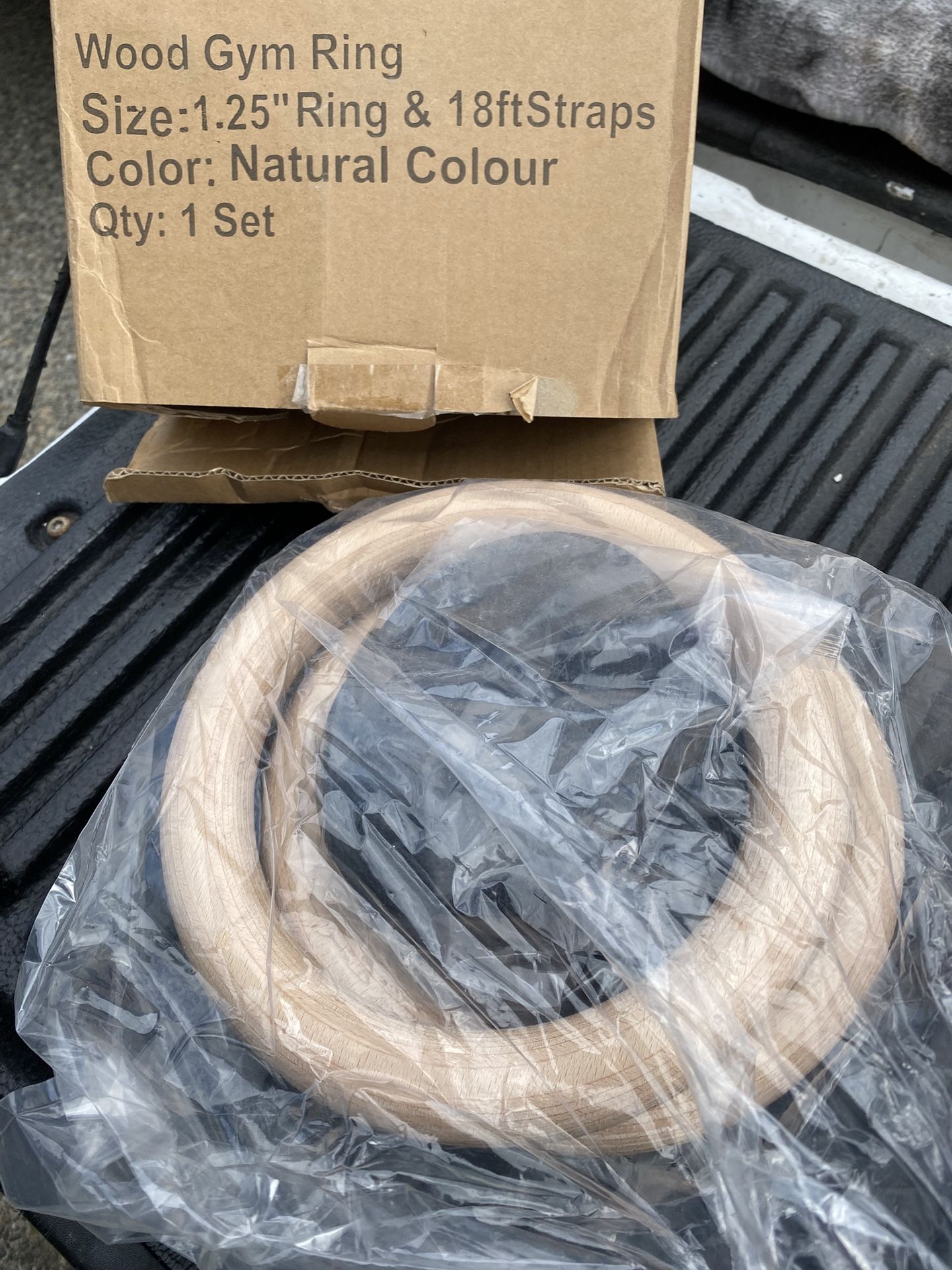 NEW- Wood Gymnastic Rings w/ 18ft Straps