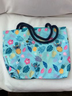 STITCH BEACH TOTE