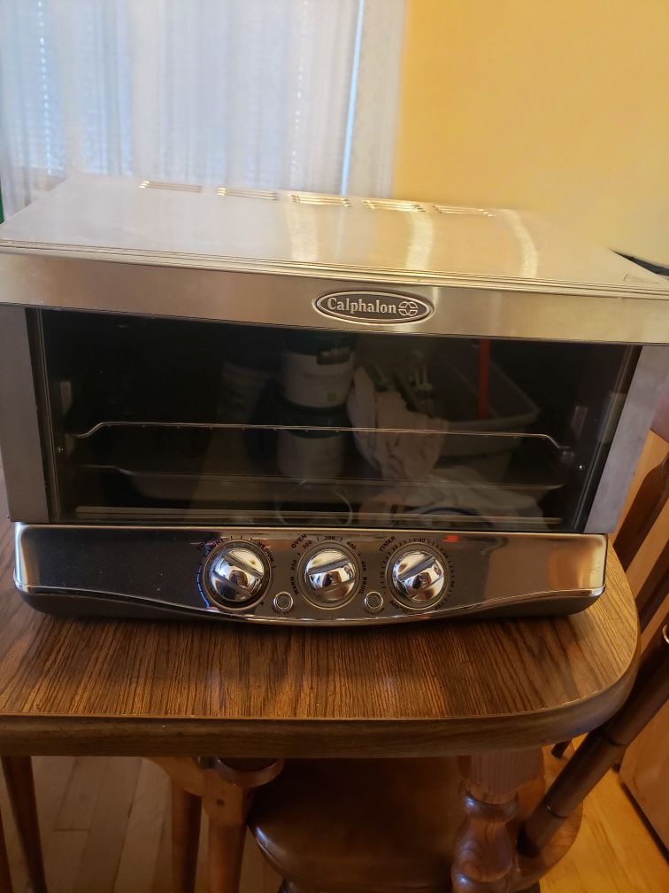 Calphalon toaster he650co