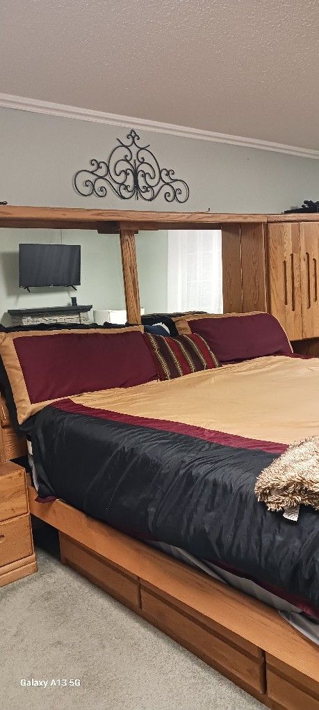 California King Platform BED