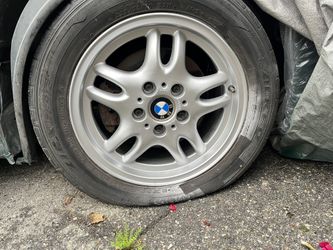 BMW E36 (5 Wheels!)