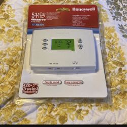 Honeywell 5-1-1 Day Thermostat 