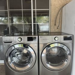 LG WASHER & GAS DRYER 