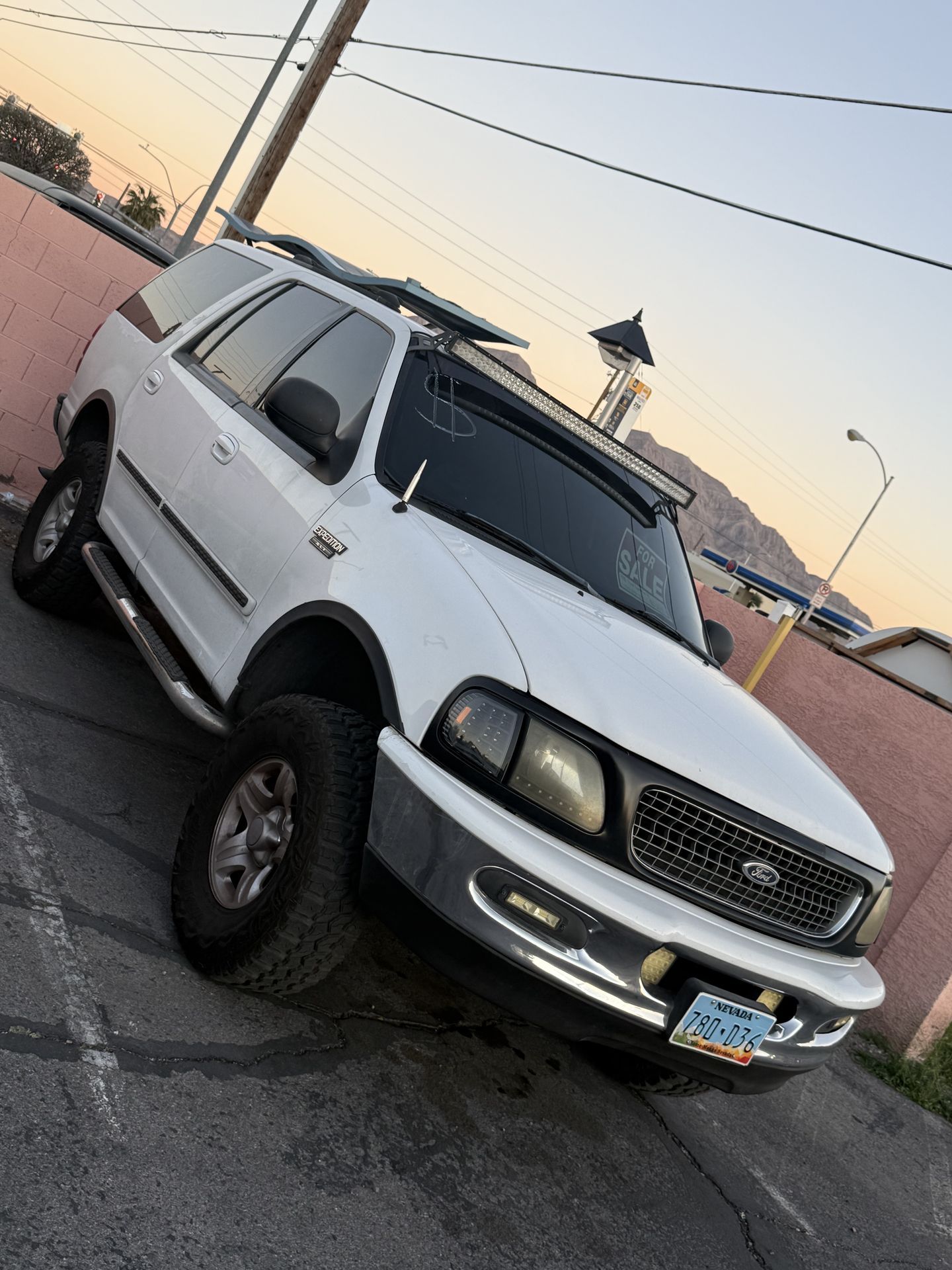 1998 Ford Expedition for Sale in Las Vegas, NV - OfferUp