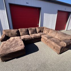 * Free Delivery *  3 Piece XL Sectional Sofa