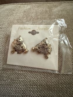 Vintage Retro Earring Lot Multi-Pack Deadstock Kmart Cat Novelty Flower Studs