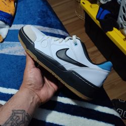 Nike Full Force Low 