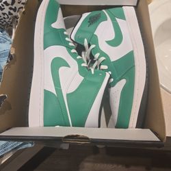 Nike Air Jordan 1 Mid, Size 14