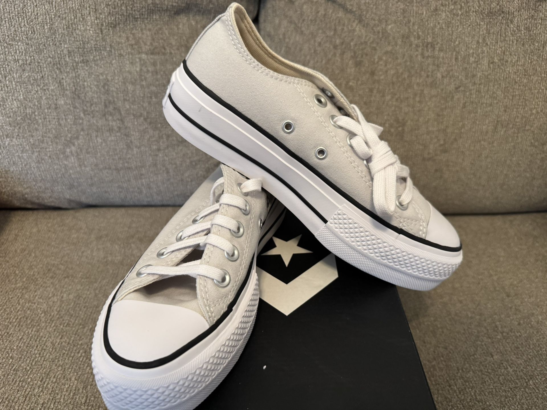 Converse Chuck Taylor Platform Sneakers Barely Grey/White/Black A11538F size 6