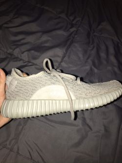 Yeezy moonrocks size 6.5