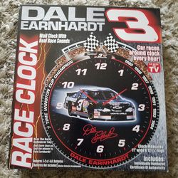 Beautiful brand-new Dale Earnhardt clock